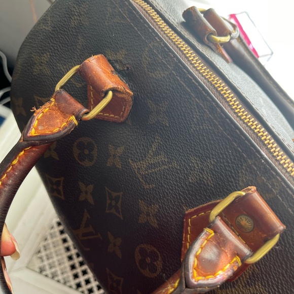 Louis Vuitton Vintage Monogram Canvas Speedy 25 Satchel - Picture 6 of 15